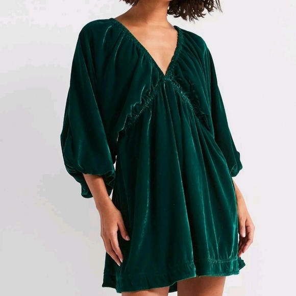FREE PEOPLE Portia Green Velvet Babydoll Baloon Sleeve Vneck Mini Party  Dress M